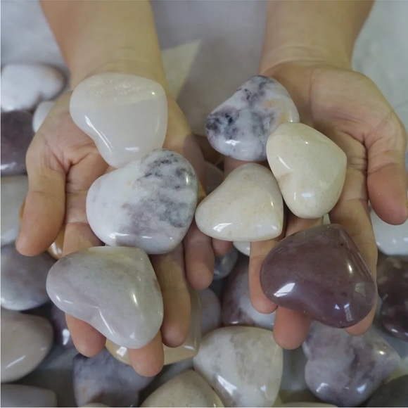 GEMSTONE HEART 💛🧡💜🤍🩷🩵 - Picture 7 of 9